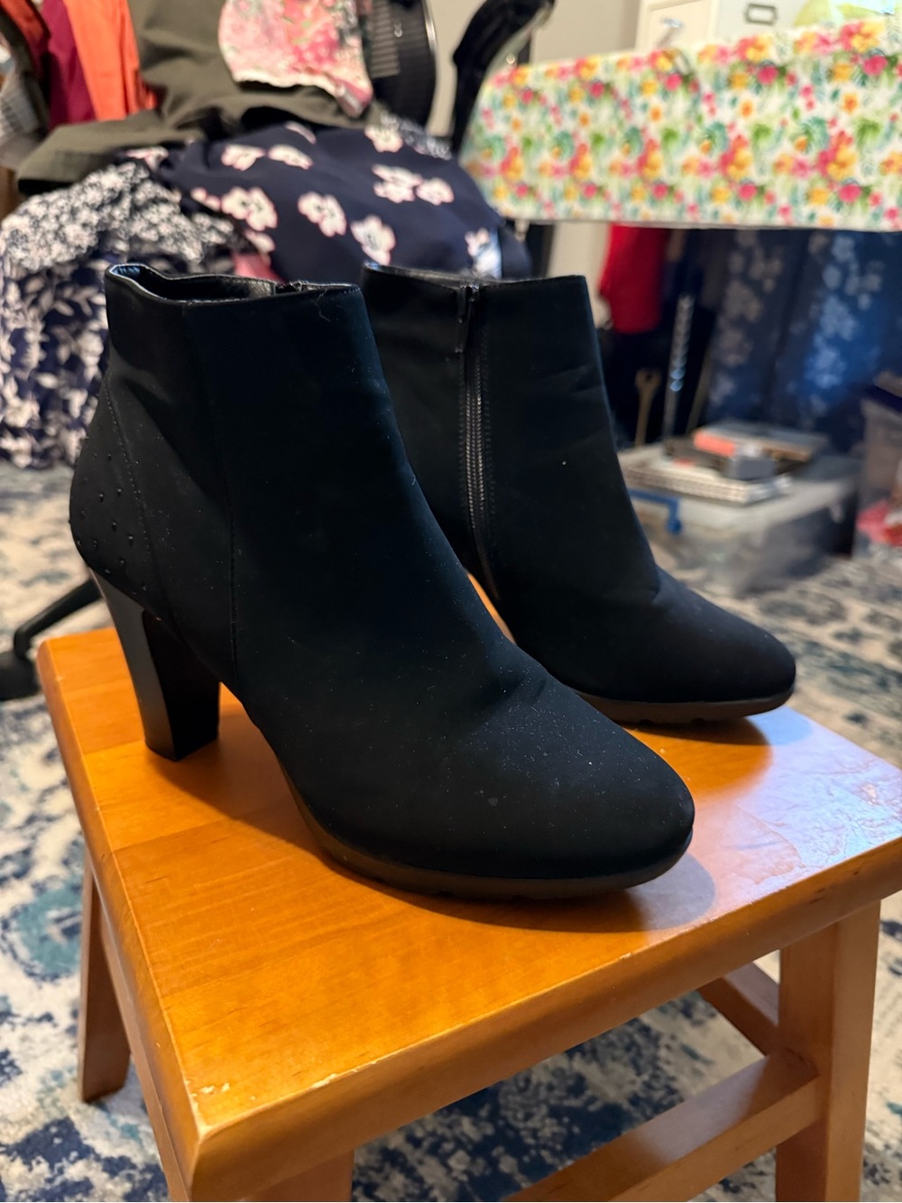 Women’s London Fog Bennet size 7.5 Booties - black suede with 3.5 in block heel